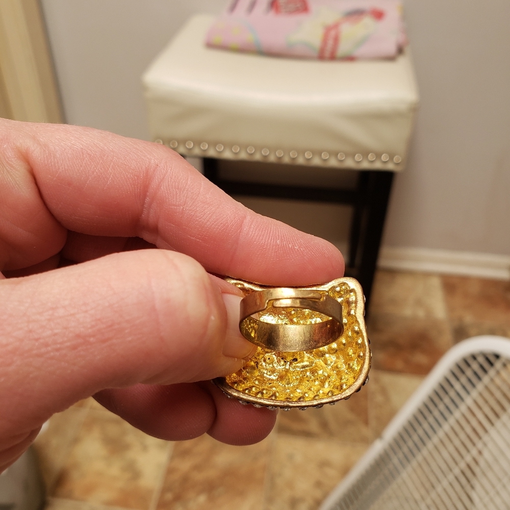 Hello Kitty Rhinestone Ring - Picture 4 of 7